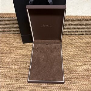 Jared necklace box